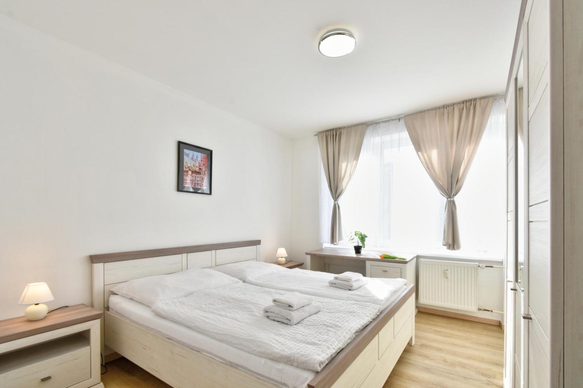 Karlsbad Central Point 外观 照片