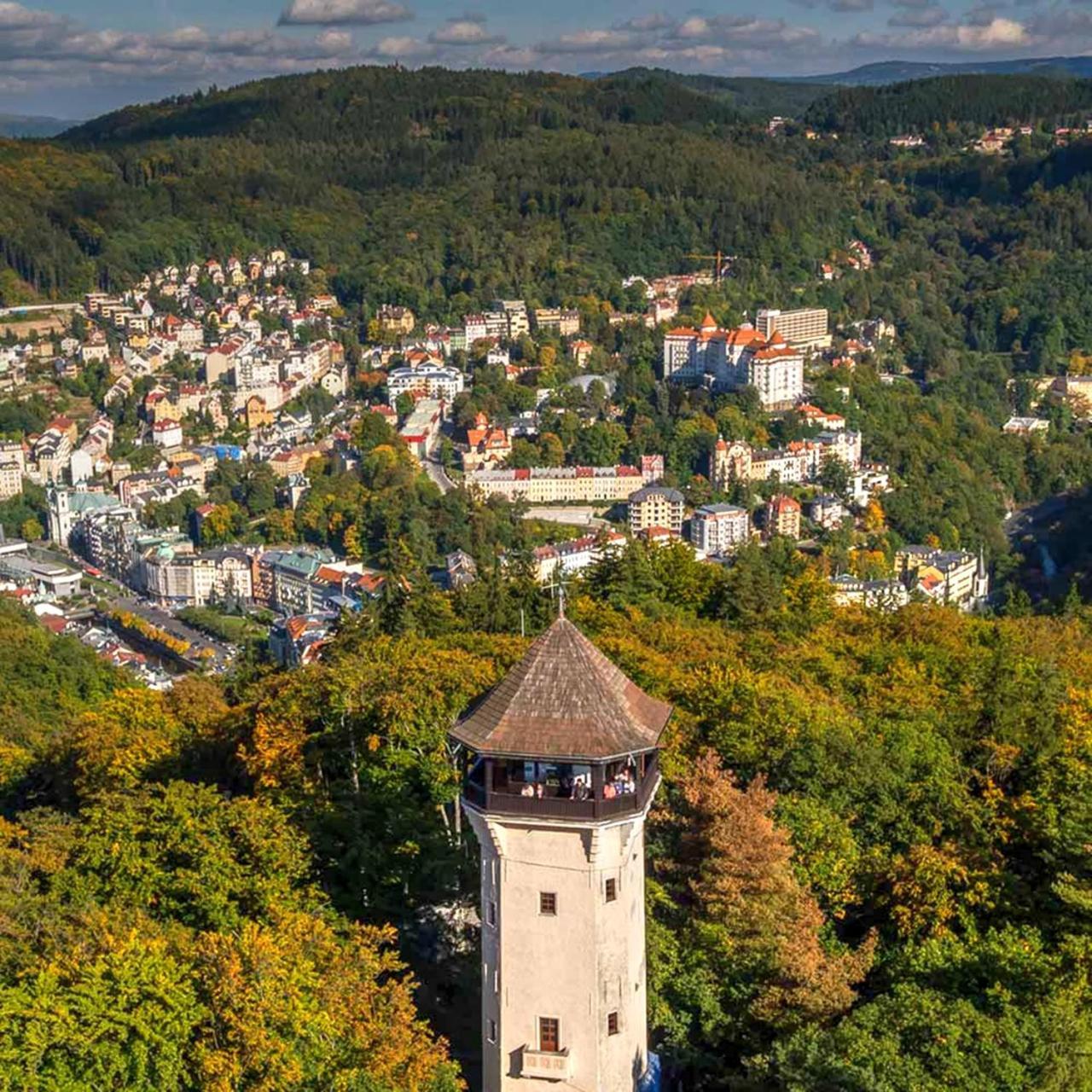 Karlsbad Central Point 外观 照片